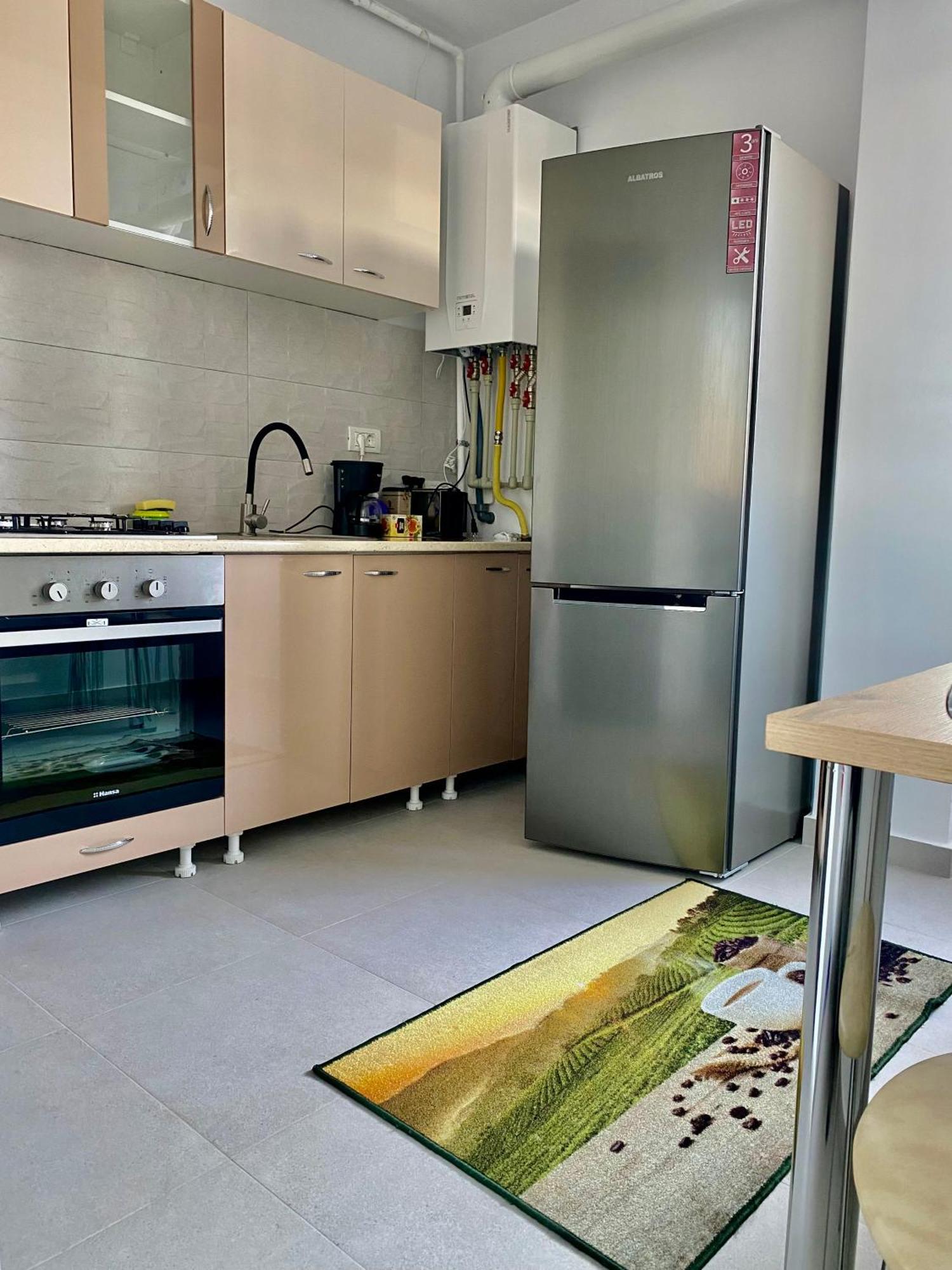 Appartement Garsoniera Trivale City à Piteşti Extérieur photo