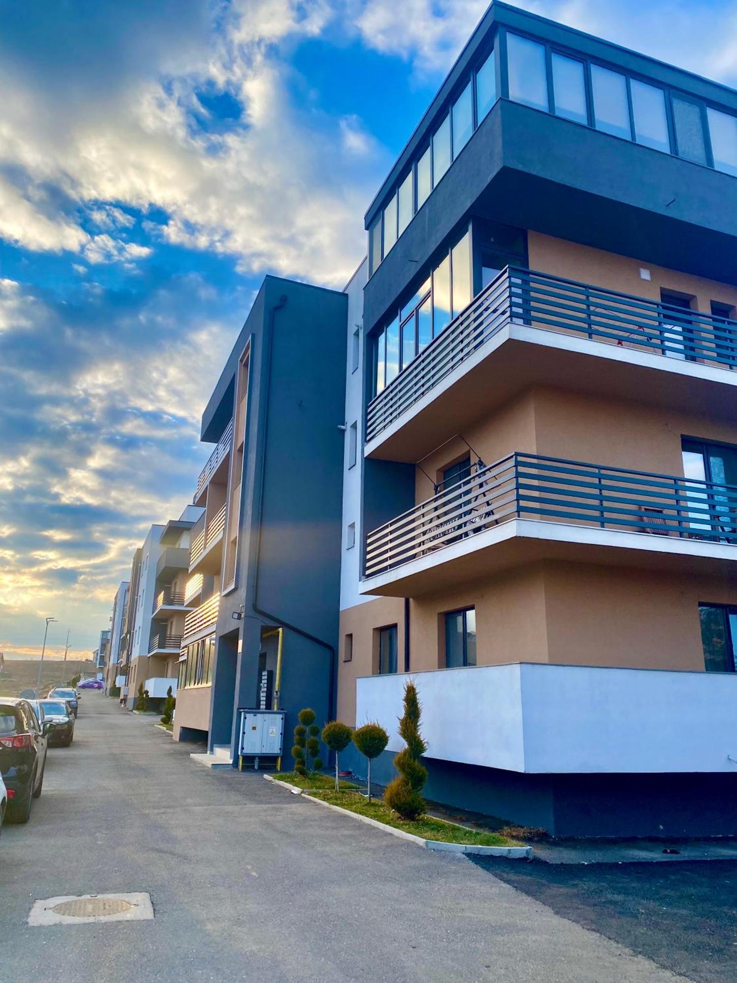 Appartement Garsoniera Trivale City à Piteşti Extérieur photo